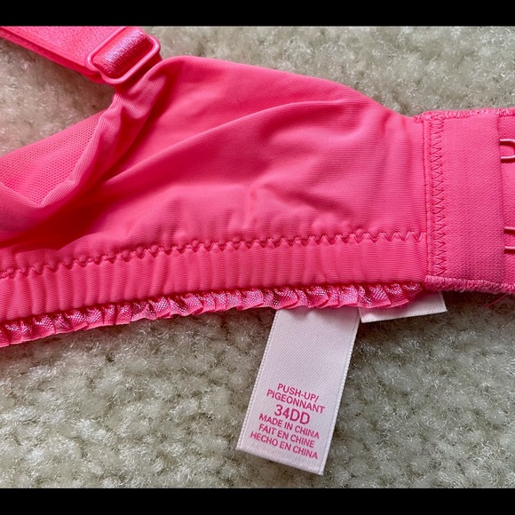 Victoria Secret Push Up Bra, 34DD - Picture 5 of 5